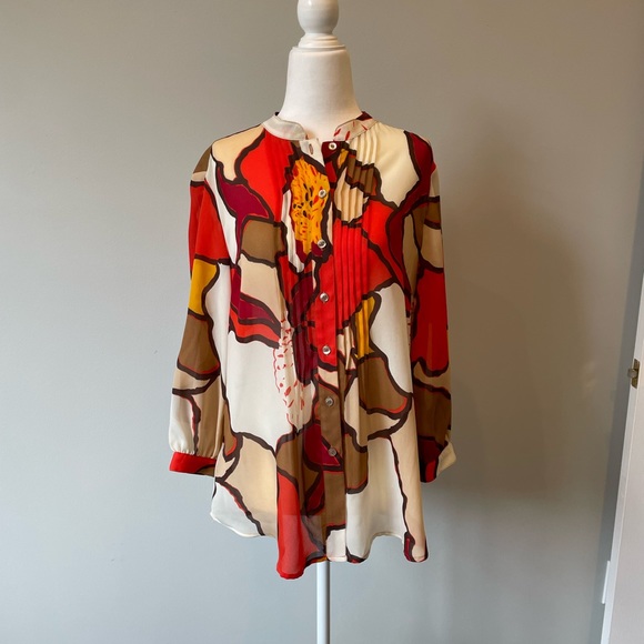 Multi color blouse. Size PS. Like new! - Picture 7 of 7